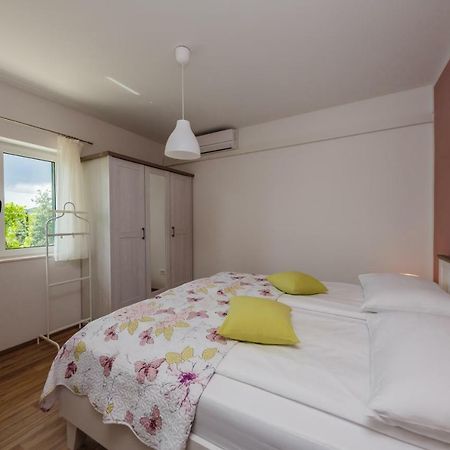 Holiday Home Cherry Tree Žrnovnica Extérieur photo