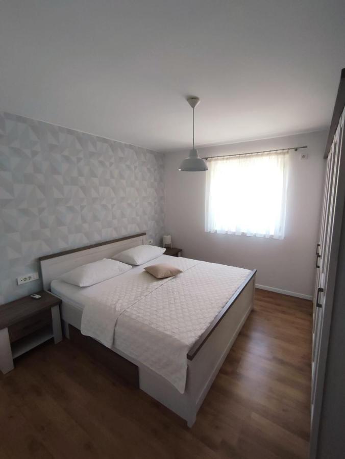 Holiday Home Cherry Tree Žrnovnica Extérieur photo