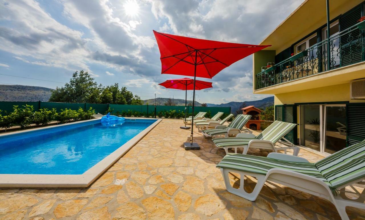 Holiday Home Cherry Tree Žrnovnica Extérieur photo